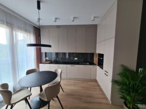 Meble na wymiar warszawa KARUZELA1